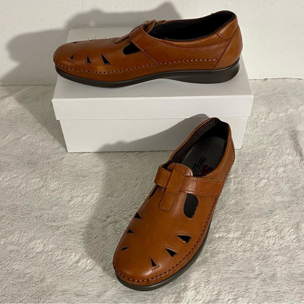 SAS Roamer Brown Leather Slip On Loafer Women’s Size 8N (Narrow) Tripad Comfort